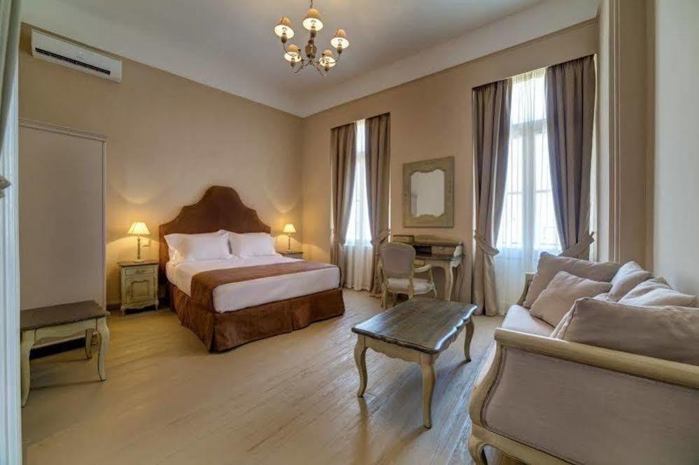 Home & Art Suites Athene Buitenkant foto