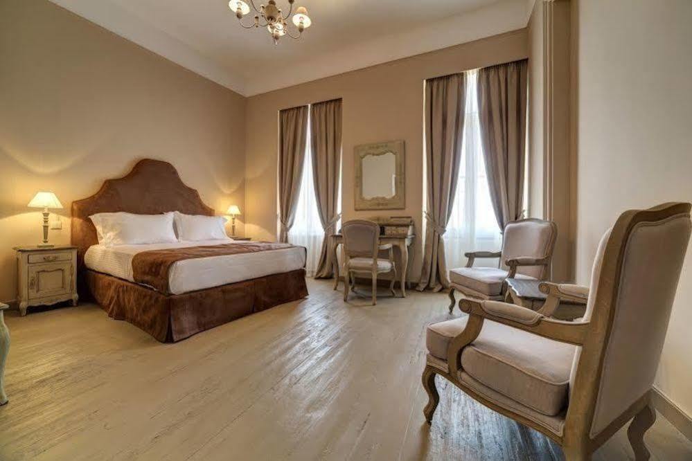 Home & Art Suites Athene Buitenkant foto
